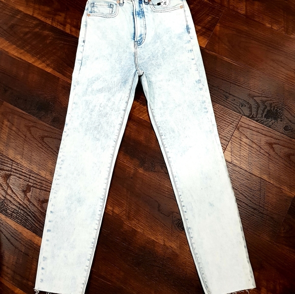 ⭐️ EXPRESS SUPER HIGH WAISTED JEANS - Picture 7 of 9